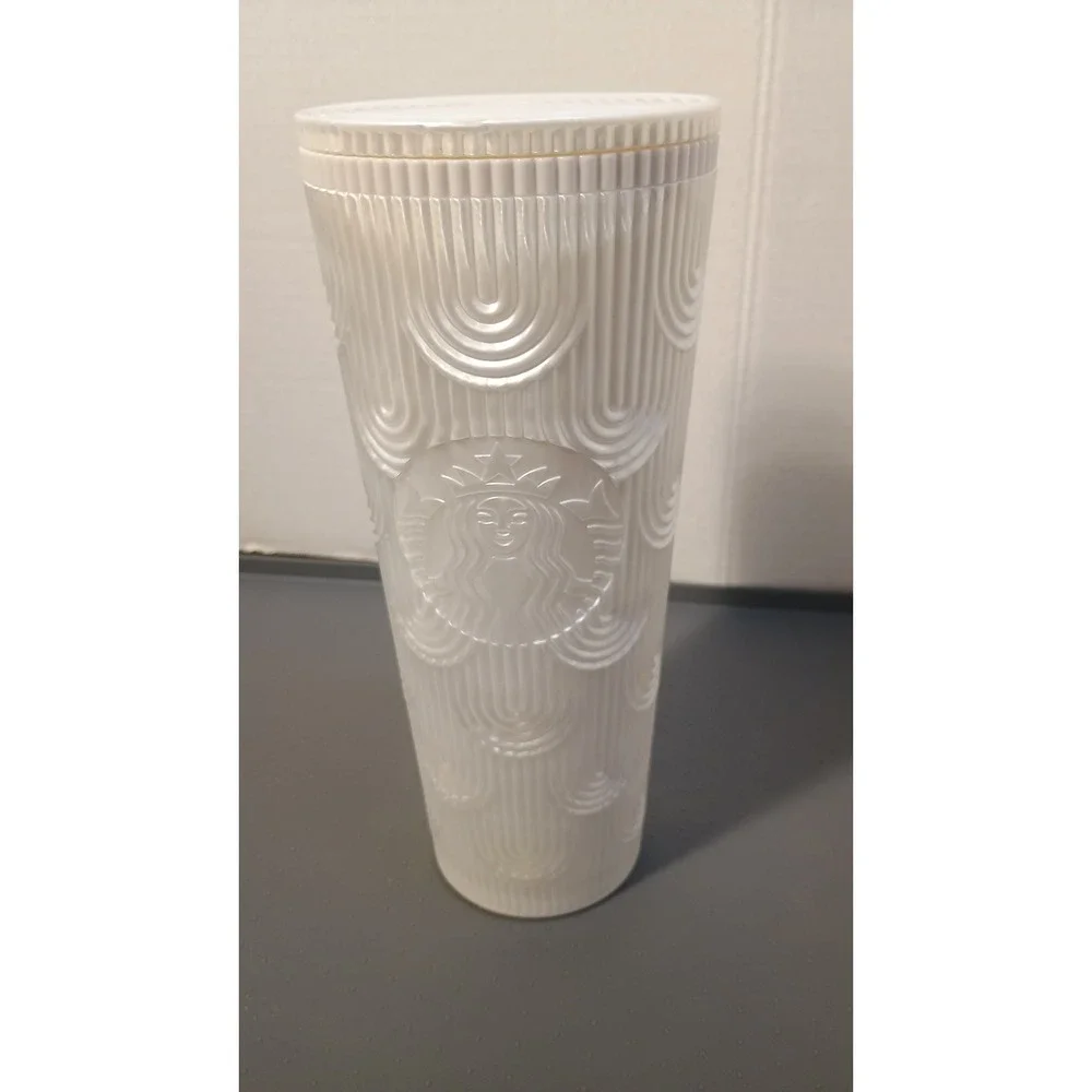 Starbucks Cold Cup Tumbler  24oz Pearl White Excellent Scalloped Embossed